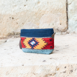 Eagle Eye Convertible Wool Clutch–Crossbody