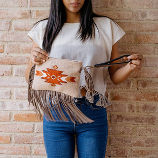 Crisálida Wool Leather Fringe Clutch