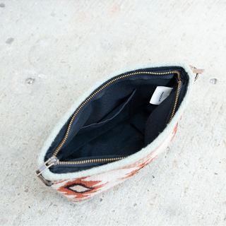 Primavera Convertible Wool Clutch–Crossbody