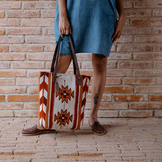 Encuentro Wool Bucket Tote–Leather Strap