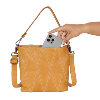 Ivy Diamond Leather Crossbody Bag: Cognac
