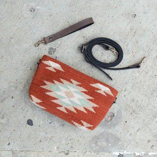 Tierra del Sol Convertible Wool Clutch–Crossbody