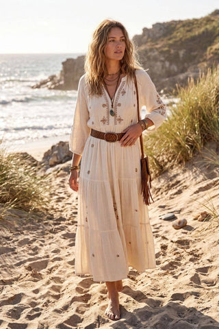 LIGHT BROWN LEATHER BELT WITH STUDS WIDE