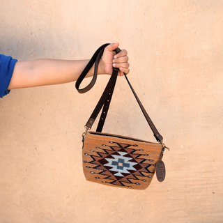 Golden Hour Convertible Wool Clutch–Crossbody
