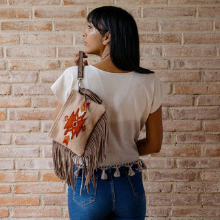 Crisálida Wool Leather Fringe Clutch